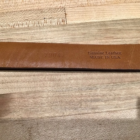 Lafayette 148 New York leather made in USA belt made in Italy buckle. Vintage? - Picture 5 of 9